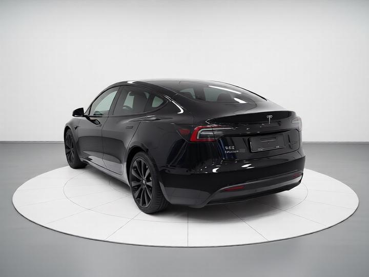 Model 3 2023 Long Range AWD photo 4