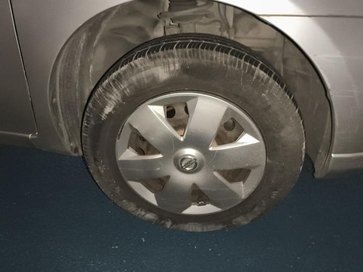 2010 1.6L MT photo 8