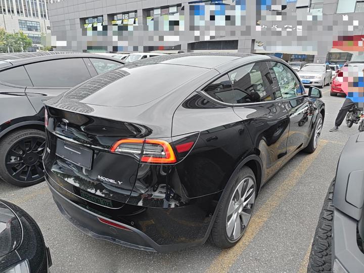 Model Y 2022 RWD photo 4
