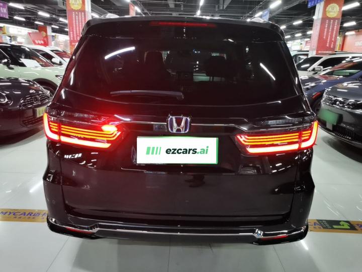 Elysion 2022 2.0L e:HEV Luxury photo 3