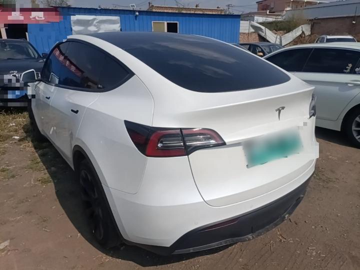 Model Y 2022 Facelift RWD photo 4