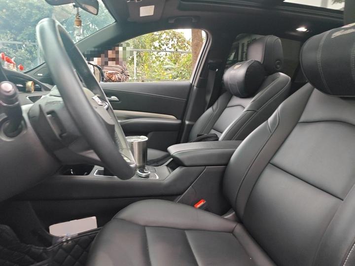 XT4 2022 28T RWD Luxury photo 7