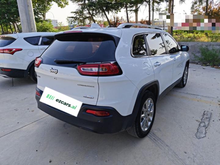Cherokee 2016 2.0L photo 4