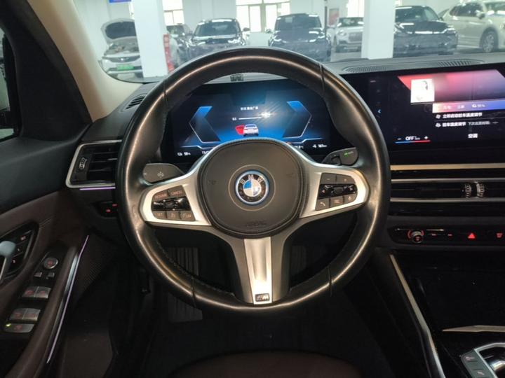 i3 2022 eDrive 35 L photo 6