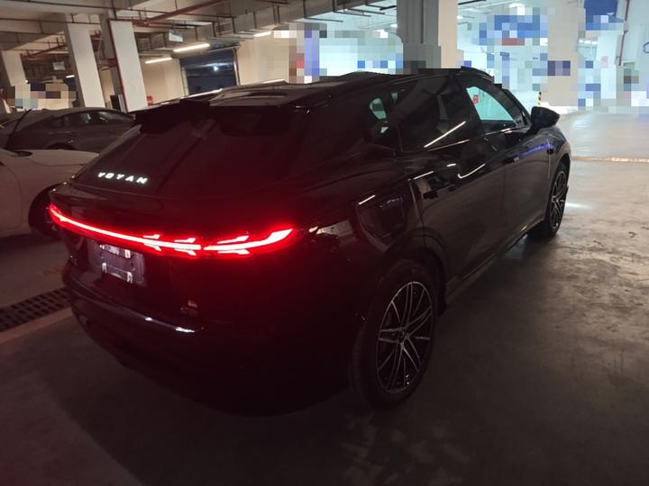 Voyah 2025 AWD Qiankun photo 4