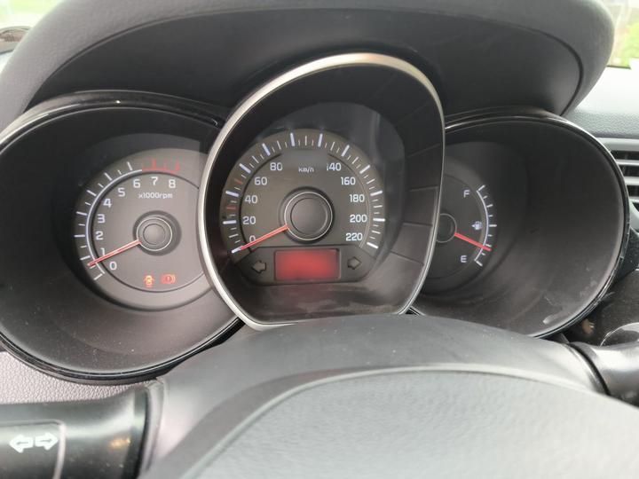 K2 2015 Sedan 1.4L AT GLS photo 4
