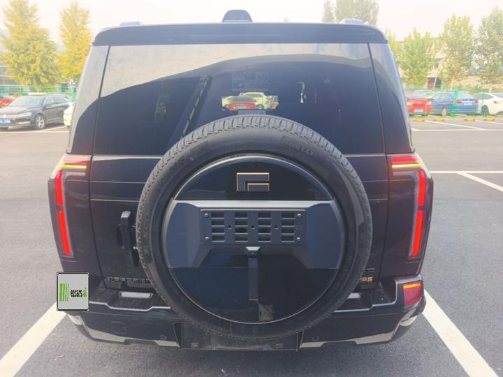 ADAMAS 2026 Luxury Executive 6-Seater photo 5