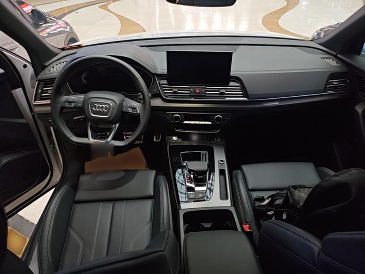 Q5L 2024 40 TFSI Luxury Dynamic photo 5