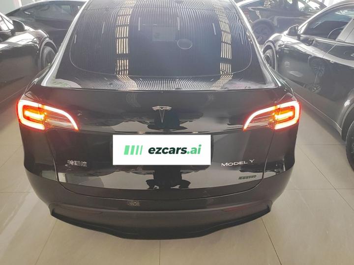 Model Y 2022 Facelift RWD photo 5