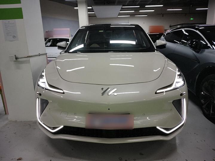 IM Motors LS7 2023 90kWh Elite RWD photo 2