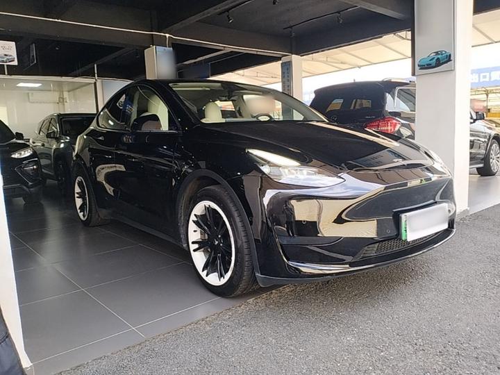 Model Y 2022 RWD photo 3