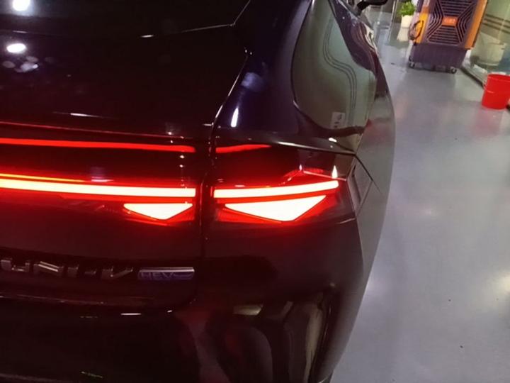 UNI-V 2026 1.5T Hybrid photo 7