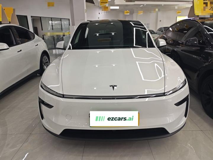Model Y 2026 RWD photo 2