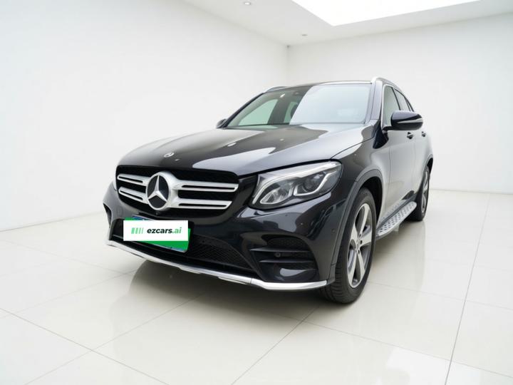 GLC 2017 GLC 260 4MATIC Luxury photo 2