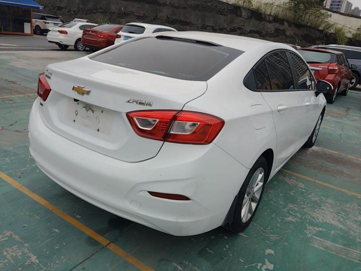 2018 320 AT photo 4