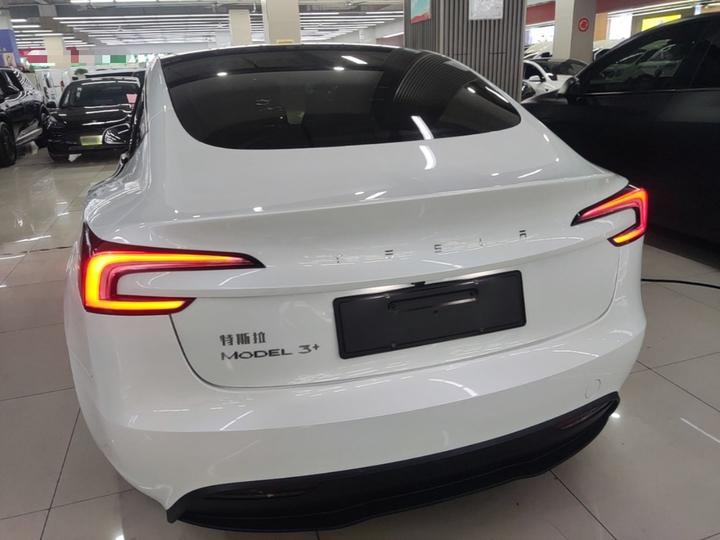 Model 3 2025 RWD photo 3