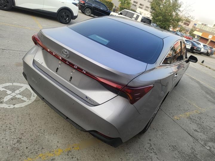 Avalon 2024 Hybrid 2.0L Luxury photo 6