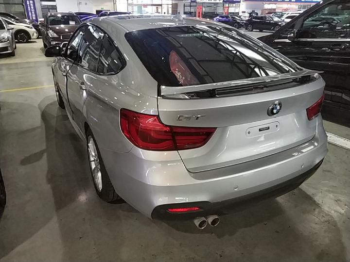 3 SeriesGT 2019 320i M Sport photo 4