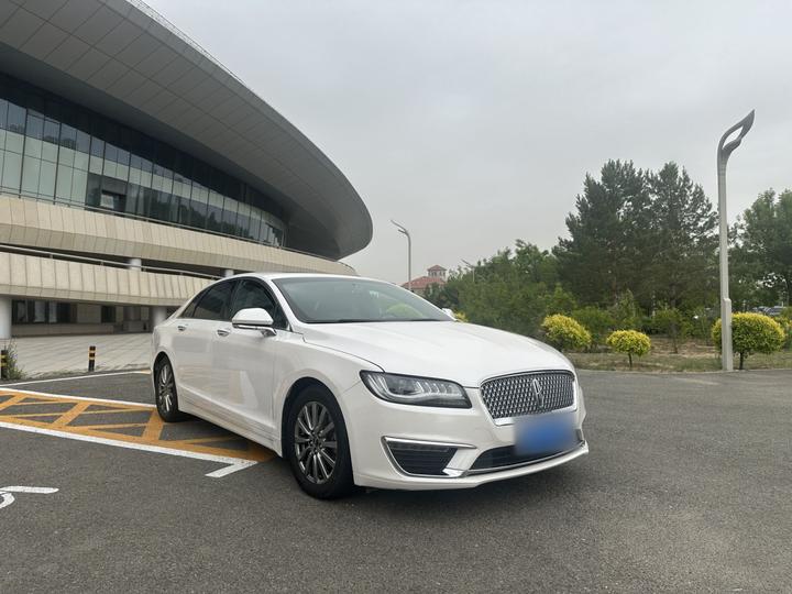 MKZ 2020 2.0T Exclusive photo 3