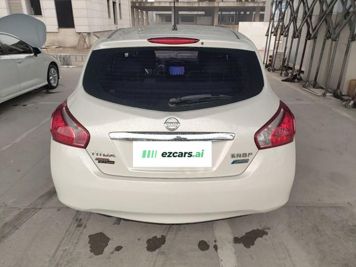 Tiida 2014 1.6L CVT Smart photo 3