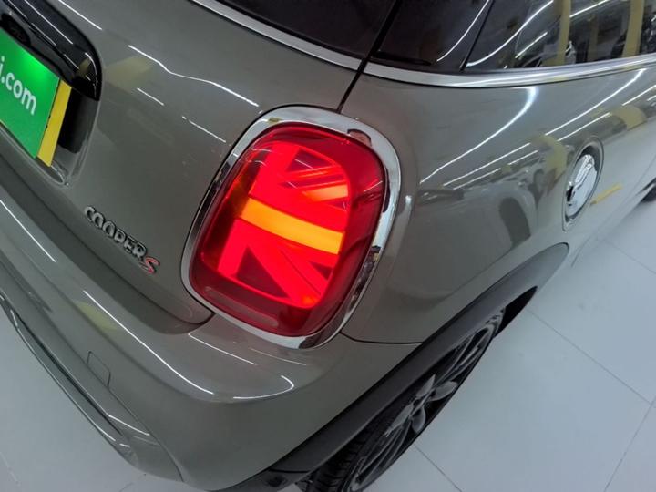 2020 2.0T COOPER S Classic photo 7