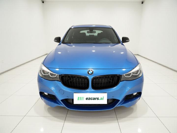 3 SeriesGT 2019 320i M Sport photo 2