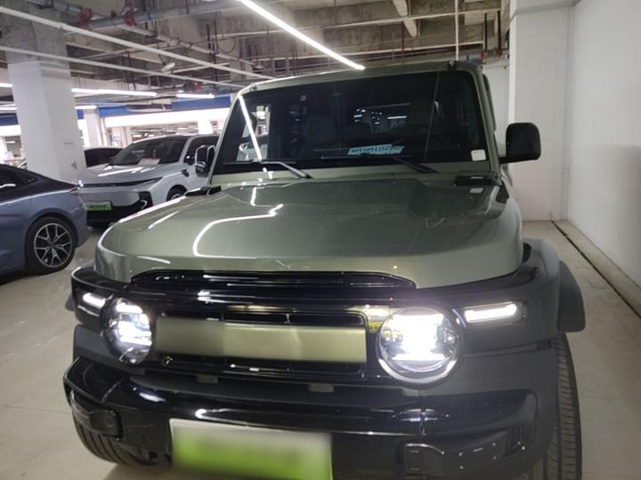 iCAR-Class V23 2025 501 AWD ADAS photo 2