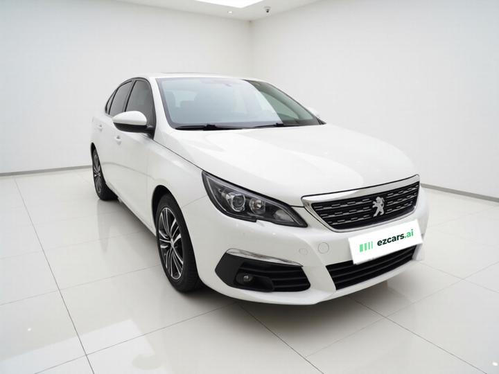 308 2018 1.6L AT Luxury photo 3