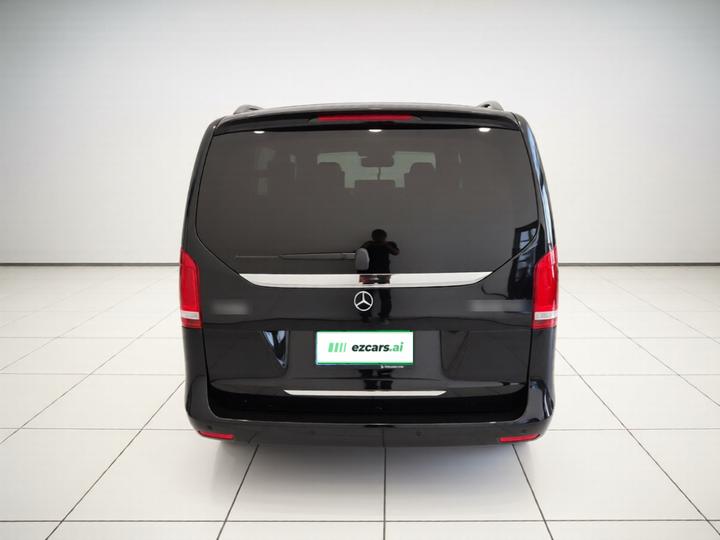 V-Class 2018 V 260 Premium China VI photo 5