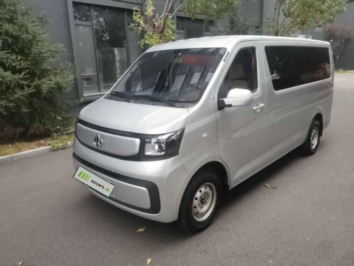 Changan EM80 2025 Comfort 6-Seater 300km
