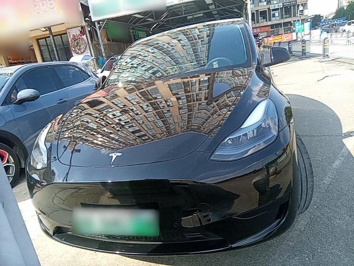 Model Y 2023 RWD photo 2