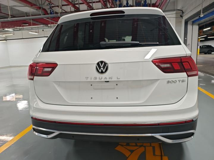 Tiguan L 2023 300TSI AT RWD Smart photo 5