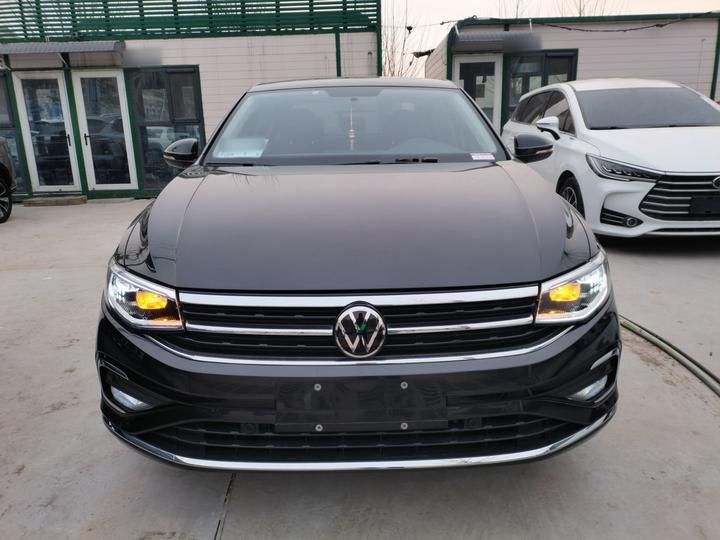 Bora 2024 200TSI DSGPRO photo 2