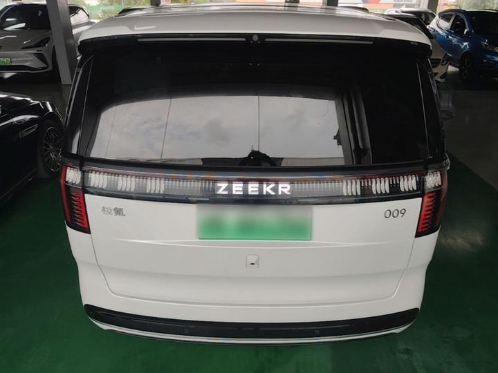 009 2024 7-Seater 108kWh photo 3