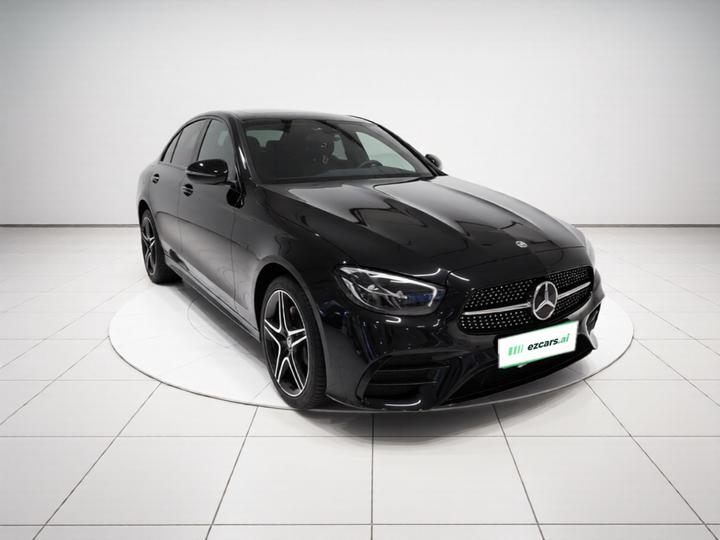 E-Class Imported 2023 E 300 Fashion Sport photo 3