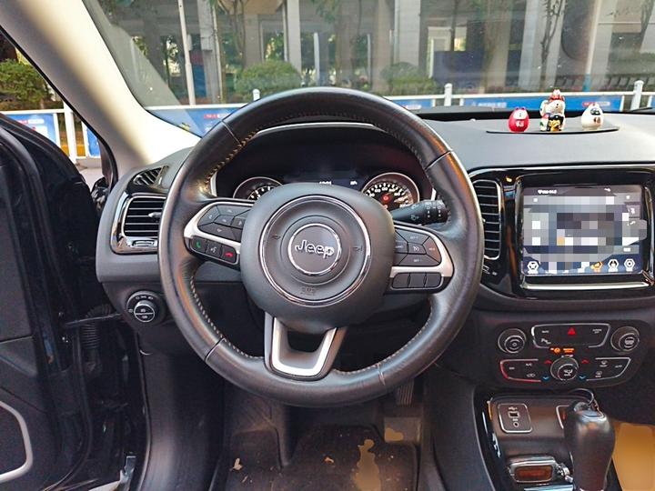 Compass 2019 220T AT photo 7