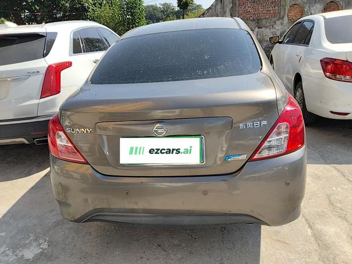 2015 1.5XE CVT Comfort photo 3