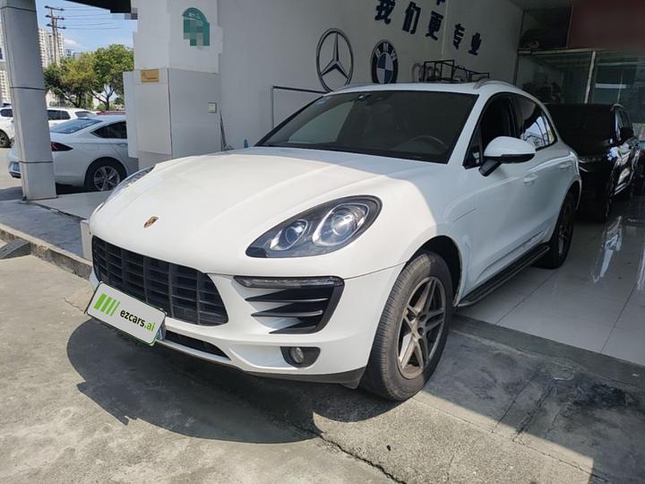 2017 Macan 2.0T