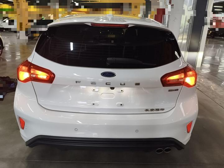 Focus 2021 Hatchback EcoBoost 180 AT photo 3