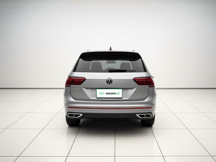 Tiguan L 2022 330TSI AT RWD R-Line Flagship photo 5