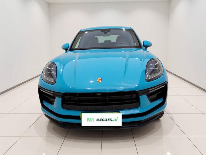 2022 Macan 2.0T photo 2