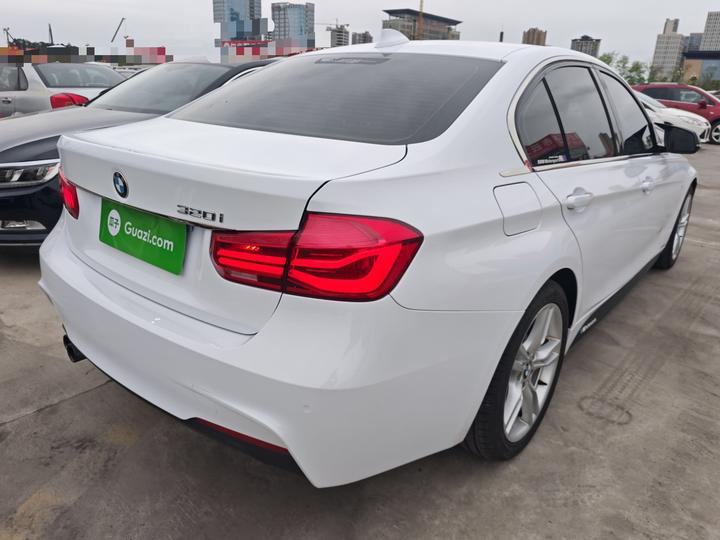 3 Series 2017 320i M Sport photo 4