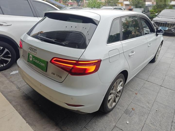A3 2017 Sportback 35 TFSI Progressive photo 4