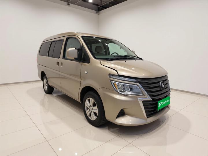 Lingzhi 2023 M5L 1.6L 5-Seater photo 3