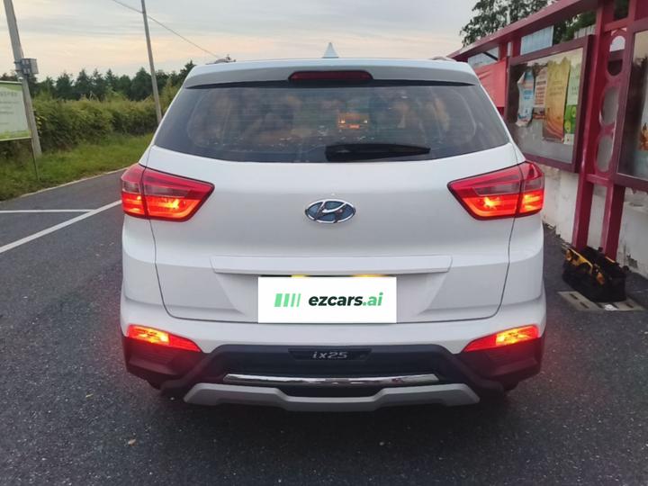 ix25 2015 1.6L AT RWD Smart GLS photo 5