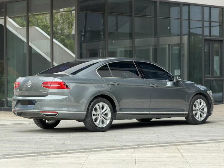 Magotan 2017 330TSI DSG Luxury photo 4
