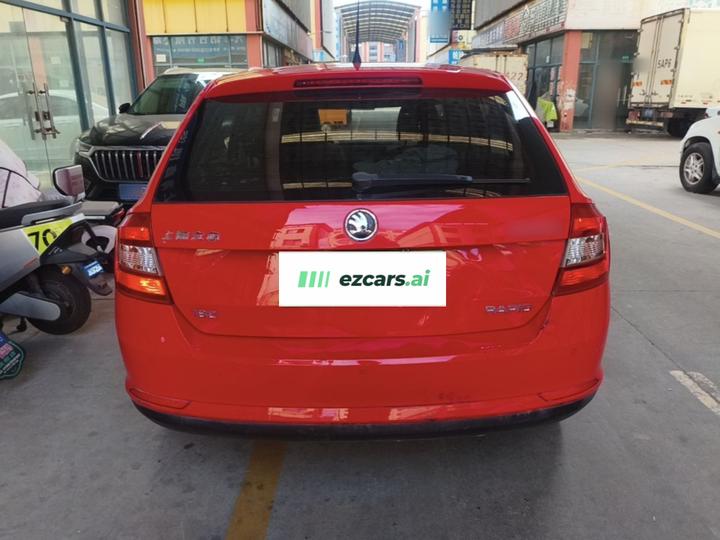 Rapid Spaceback 2016 1.6L AT photo 5