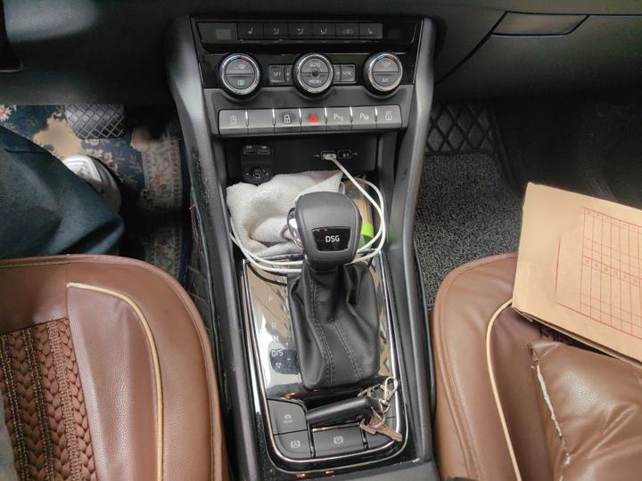 Karoq 2021 TSI280 Luxury photo 6
