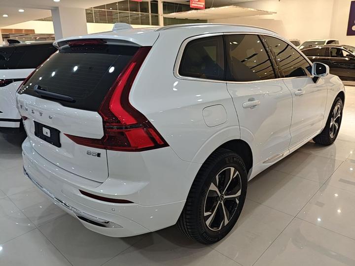 XC60 2026 B5 AWD Luxury photo 6
