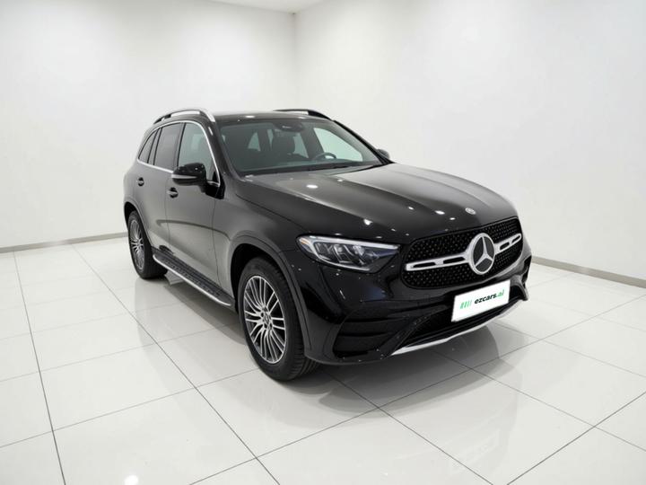 GLC 2023 Facelift GLC 300 L 4MATIC Dynamic 5-Seater photo 3